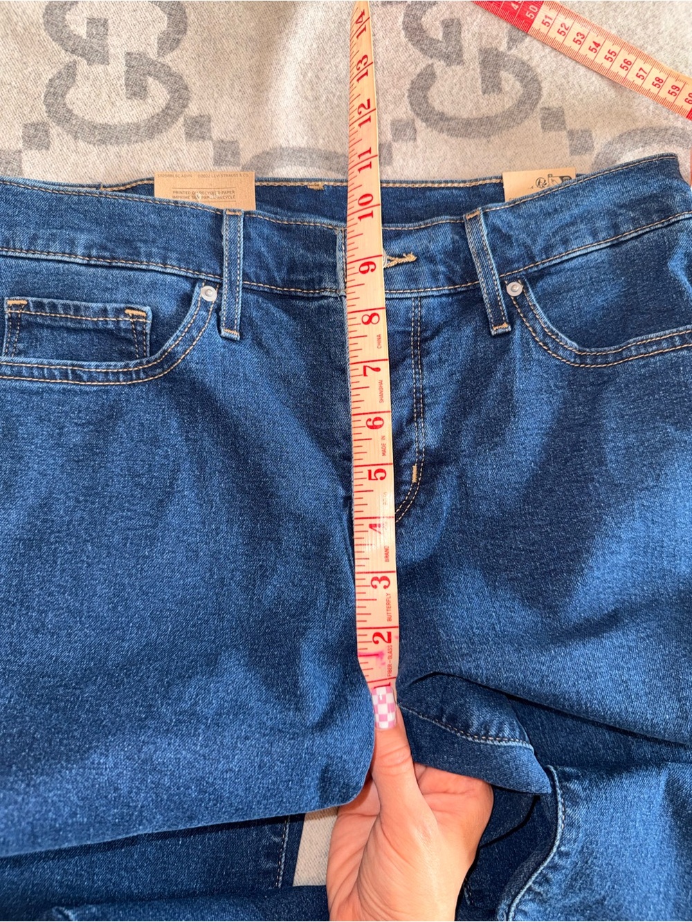 NWT 314 Levi’s Shaping Straight Classic High-Rise Straight Leg Jeans in Med Blue - Picture 6 of 11